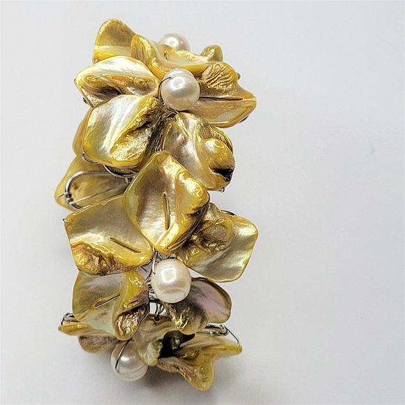 Yellow Shell and Pearl Adjustable Cuff Bracelet Bangle - NEW - Picture 6 of 13